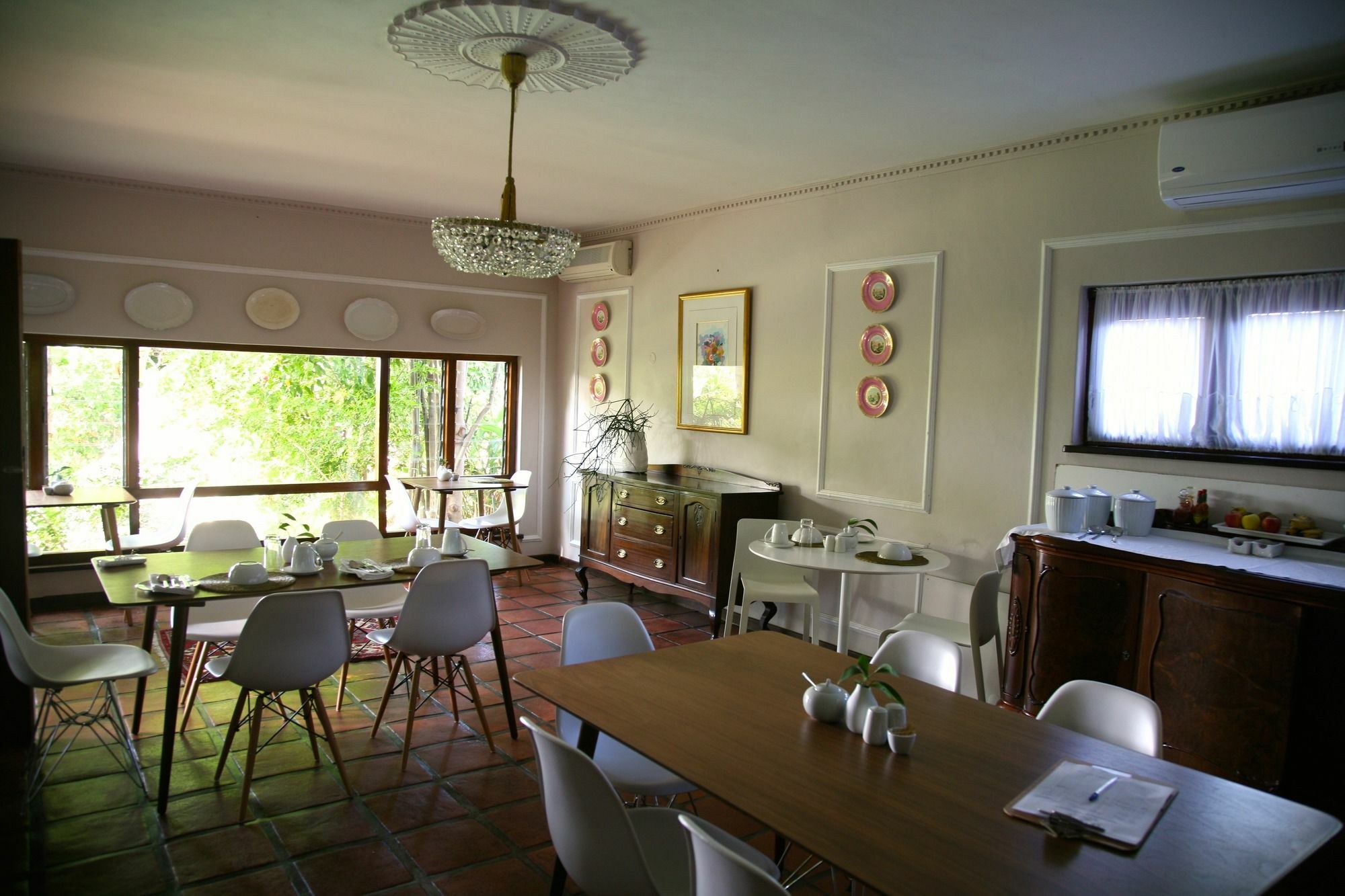 Le Must Residence Ъпингтън Екстериор снимка